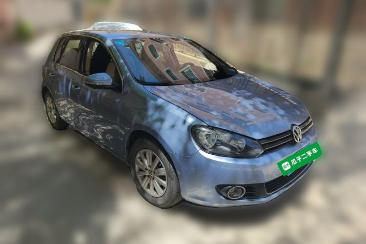 Used Volkswagen Golf 2012 1.6L Automatic Fashion Model Front Right 45 Deg