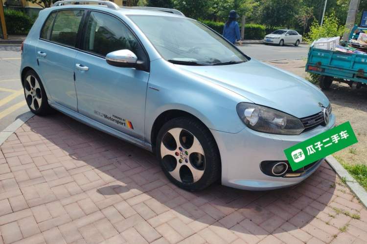 Used Volkswagen Golf 2012 1.4 TSI BlueMotion Edition Front Right 45 Deg