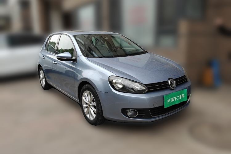 Used Volkswagen Golf 2012 1.6L Automatic Comfort Model Front Right 45 Deg