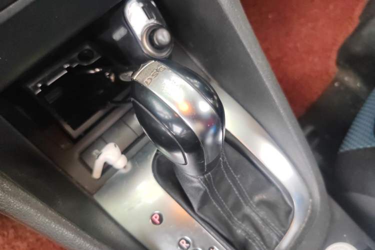 Used Volkswagen Golf 2012 1.4 TSI BlueMotion Edition Gear Lever