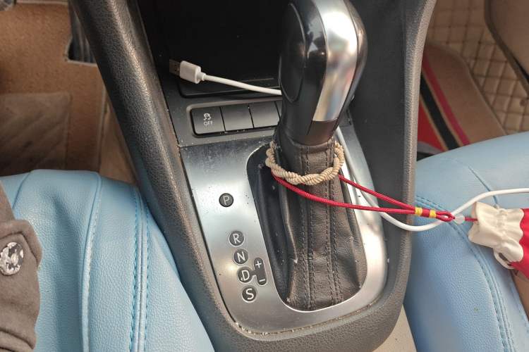 Used Volkswagen Golf 2012 1.4 TSI Automatic Comfort Edition Gear Lever