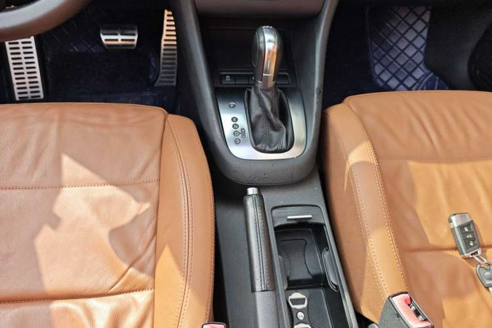 Used Volkswagen Golf 2012 1.4TSI Luxury Convertible Edition Gear Lever