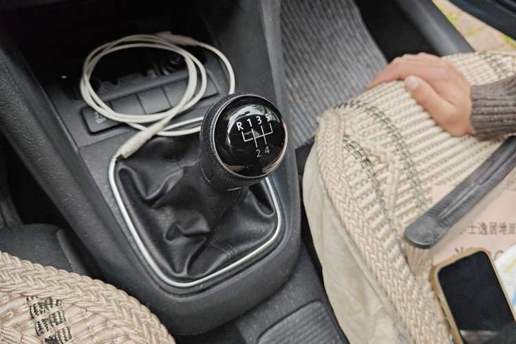 Used Volkswagen Golf 2012 1.4 TSI Manual Comfort Edition Gear Lever