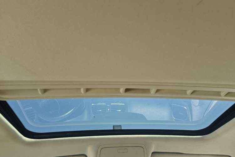 Used Volkswagen Golf 2012 1.4 TSI Automatic Comfort Edition Headliner