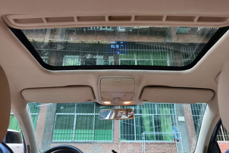 Used Volkswagen Golf 2012 1.6 Manual Comfort Edition Headliner