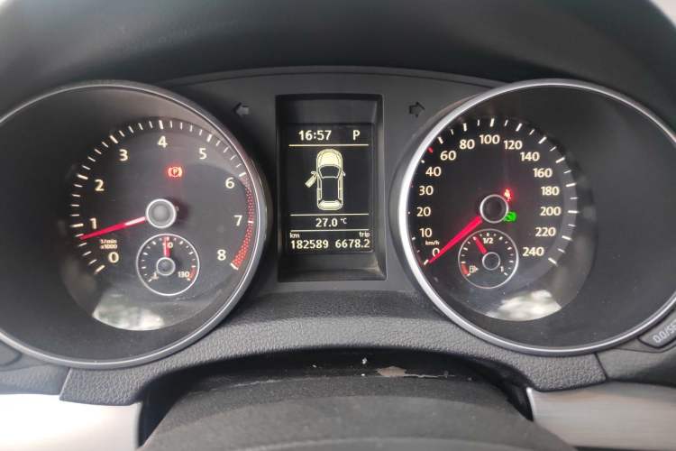 Used Volkswagen Golf 2012 1.4 TSI BlueMotion Edition Instrument Cluster