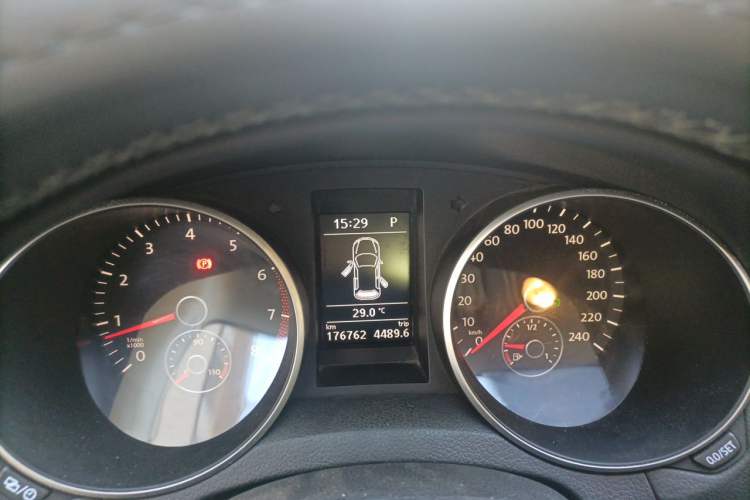 Used Volkswagen Golf 2012 1.4 TSI BlueMotion Edition Instrument Cluster