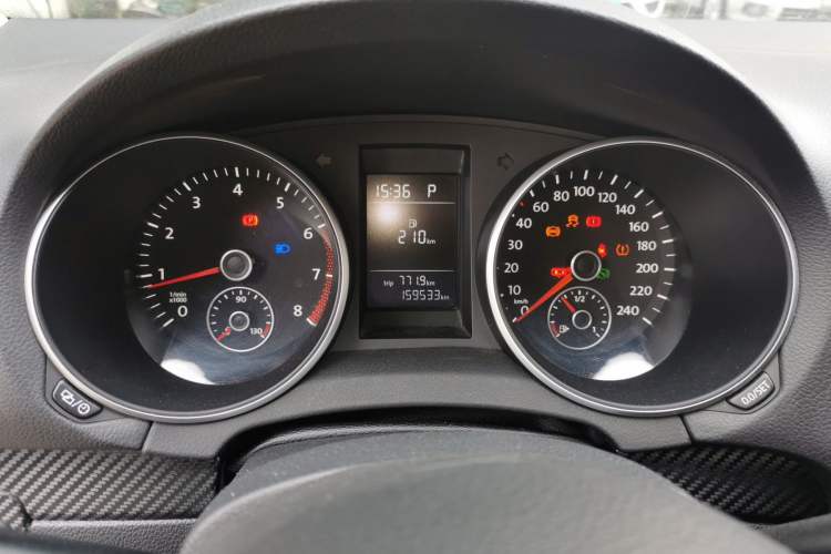 Used Volkswagen Golf 2012 1.4 TSI Automatic Comfort Edition Instrument Cluster
