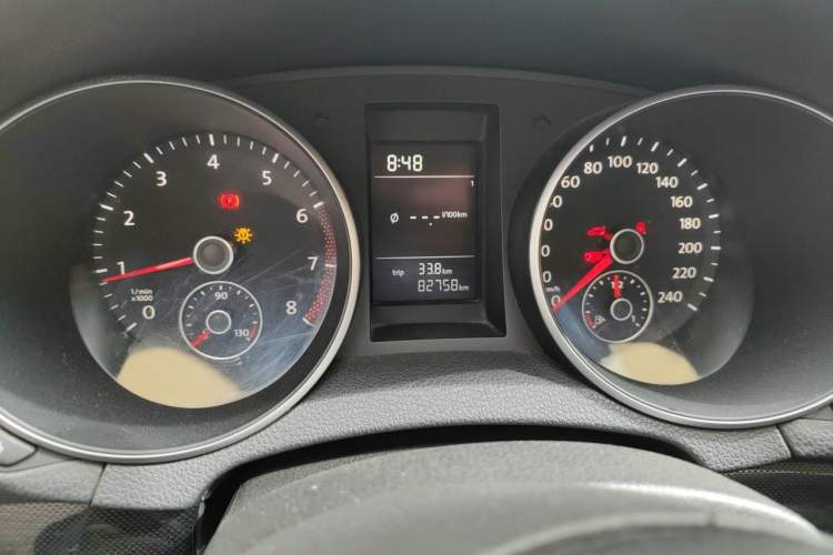 Used Volkswagen Golf 2012 1.6 Manual Comfort Edition Instrument Cluster