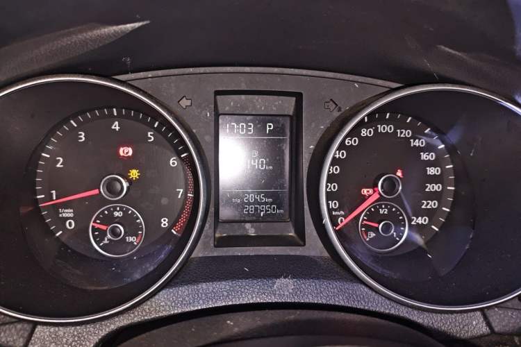 Used Volkswagen Golf 2012 1.6L Automatic Comfort Model Instrument Cluster