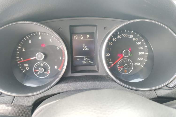 Used Volkswagen Golf 2012 1.6L Automatic Comfort Model Instrument Cluster