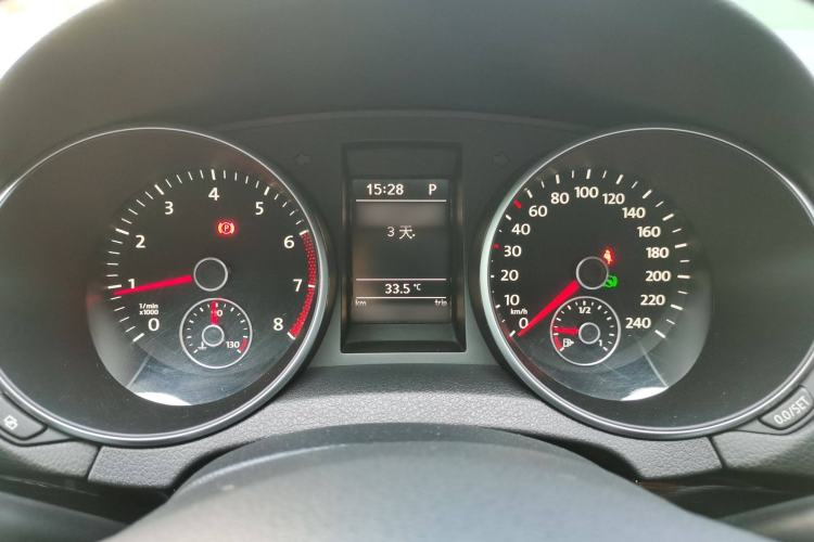 Used Volkswagen Golf 2012 1.4TSI Luxury Convertible Edition Instrument Cluster