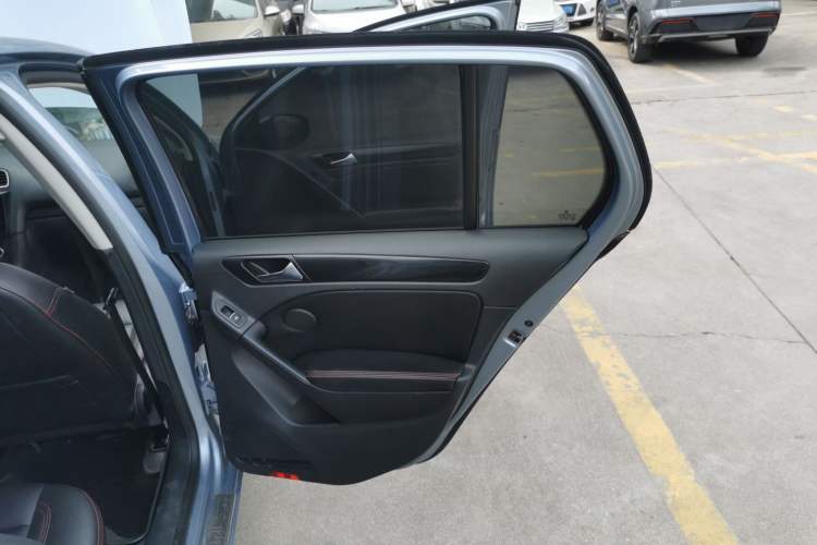 Used Volkswagen Golf 2012 1.4 TSI Automatic Comfort Edition Interior 3