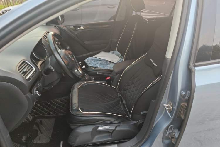 Used Volkswagen Golf 2012 1.4 TSI Manual Comfort Edition Left Front Seat
