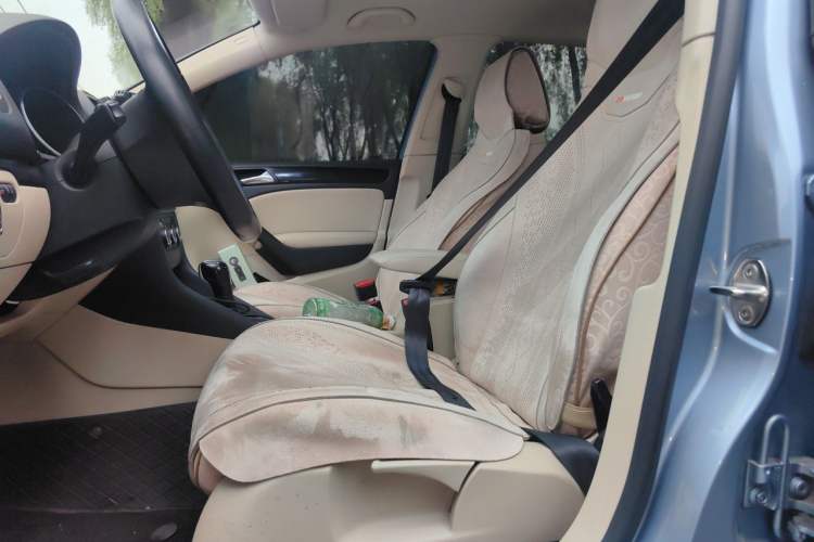Used Volkswagen Golf 2012 1.4 TSI Automatic Comfort Edition Left Front Seat