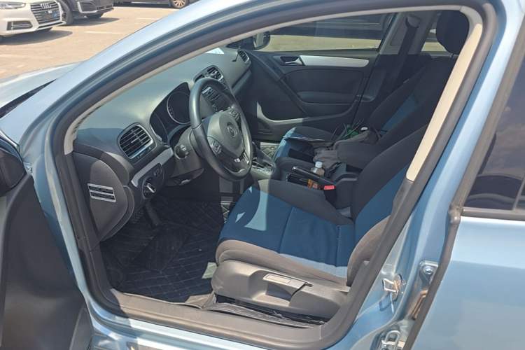 Used Volkswagen Golf 2012 1.4 TSI BlueMotion Edition Left Front Seat