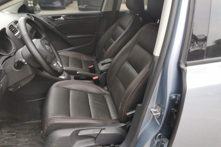 Used Volkswagen Golf 2012 1.4 TSI Automatic Comfort Edition Left Front Seat