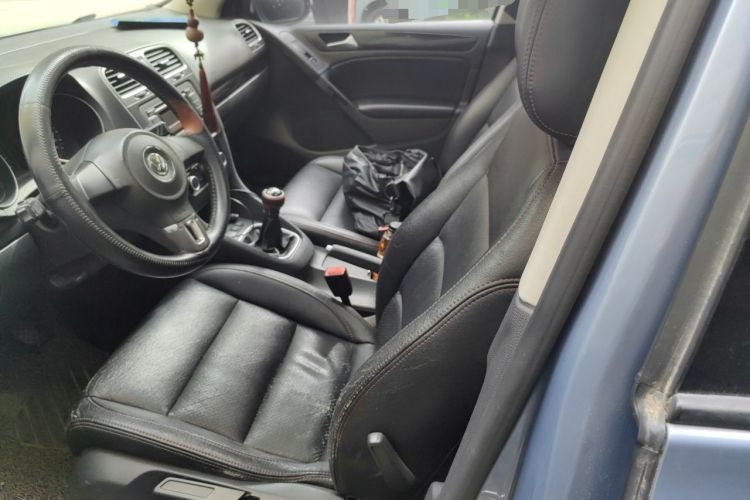 Used Volkswagen Golf 2012 1.6 Manual Comfort Edition Left Front Seat