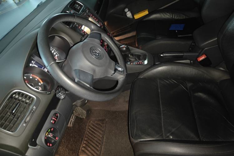 Used Volkswagen Golf 2012 1.4TSI Comfort Convertible Edition Left Front Seat