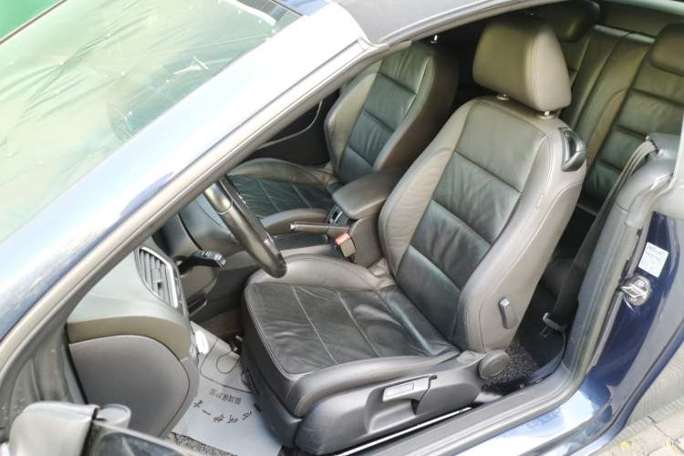 Used Volkswagen Golf 2012 1.4TSI Luxury Convertible Edition Left Front Seat
