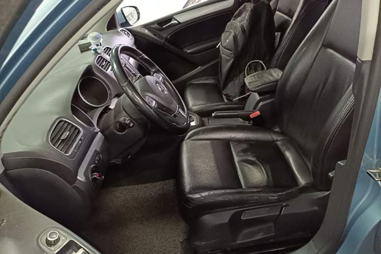 Used Volkswagen Golf 2012 1.4 TSI Automatic Comfort Edition Left Front Seat