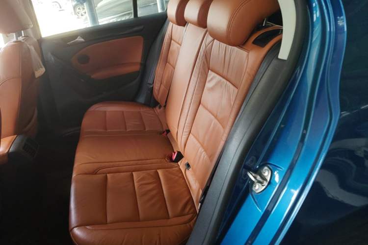 Used Volkswagen Golf 2012 1.4 TSI Automatic Comfort Edition Left Rear Seat