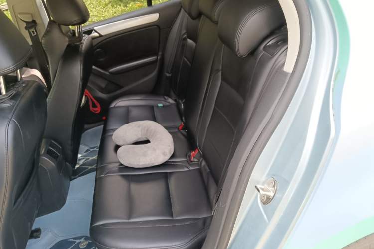 Used Volkswagen Golf 2012 1.4 TSI Automatic Comfort Edition Left Rear Seat