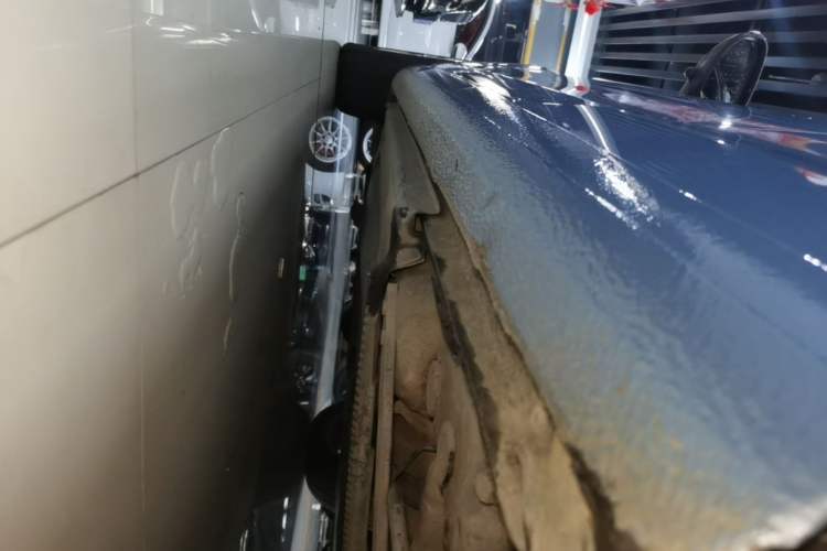 Used Volkswagen Golf 2012 1.4TSI Luxury Convertible Edition Left Side Sill