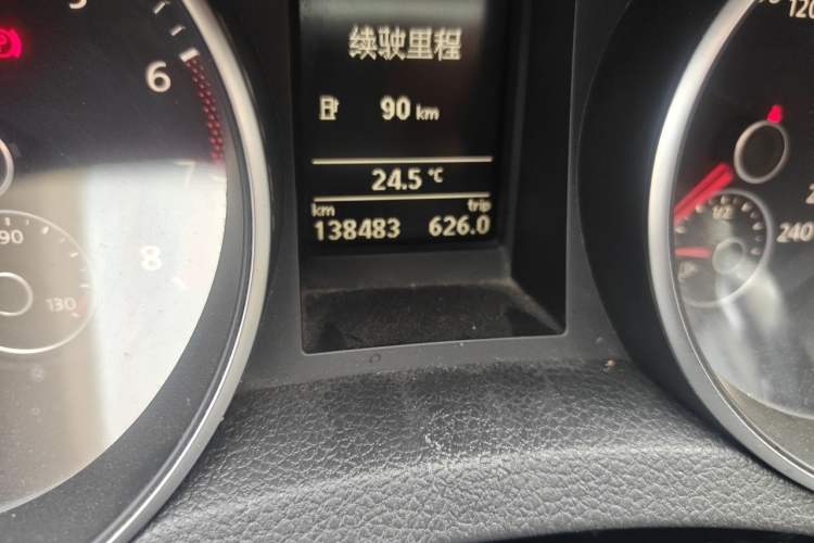Used Volkswagen Golf 2012 1.4TSI Automatic Luxury Edition Odometer Close Up