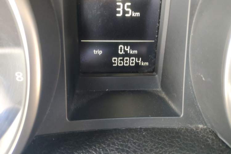 Used Volkswagen Golf 2012 1.6L Automatic Comfort Model Odometer Close Up