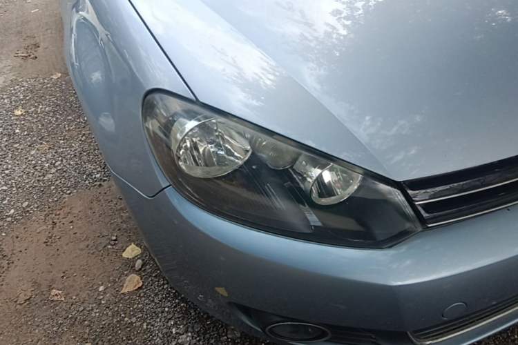 Used Volkswagen Golf 2012 1.6L Automatic Comfort Model Right Front Headlight