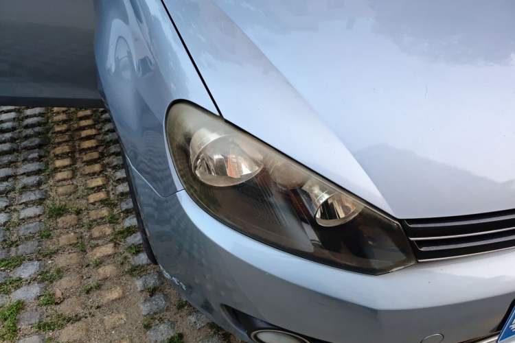 Used Volkswagen Golf 2012 1.6L Automatic Fashion Model Right Front Headlight