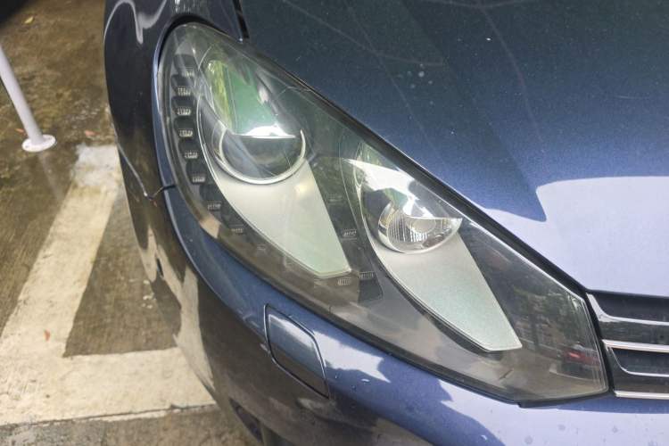 Used Volkswagen Golf 2012 1.4TSI Luxury Convertible Edition Right Front Headlight