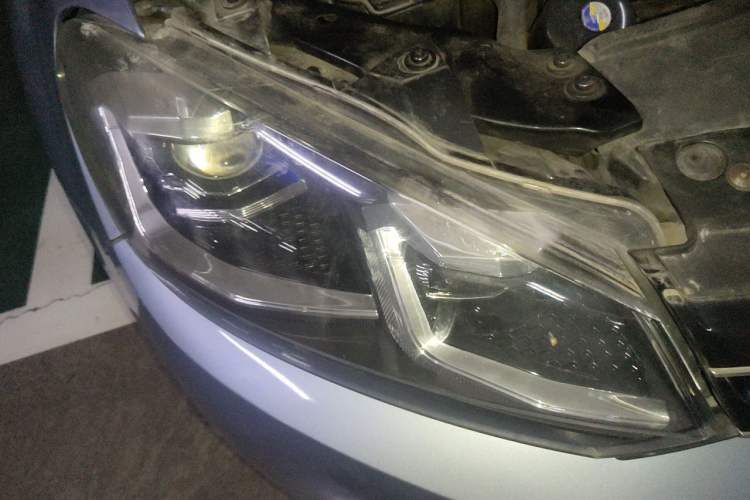 Used Volkswagen Golf 2012 1.4 TSI Automatic Comfort Edition Right Front Headlight