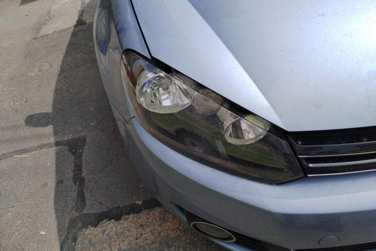 Used Volkswagen Golf 2012 1.6L Automatic Comfort Model Right Front Headlight