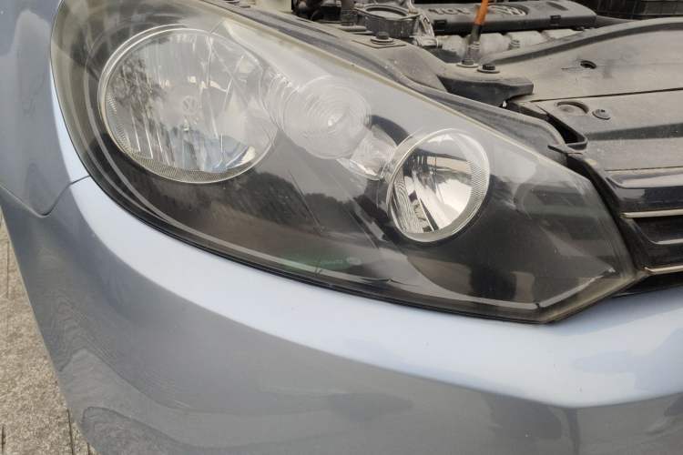 Used Volkswagen Golf 2012 1.6 Manual Comfort Edition Right Front Headlight