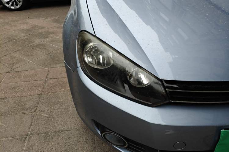 Used Volkswagen Golf 2012 1.6L Automatic Comfort Model Right Front Headlight