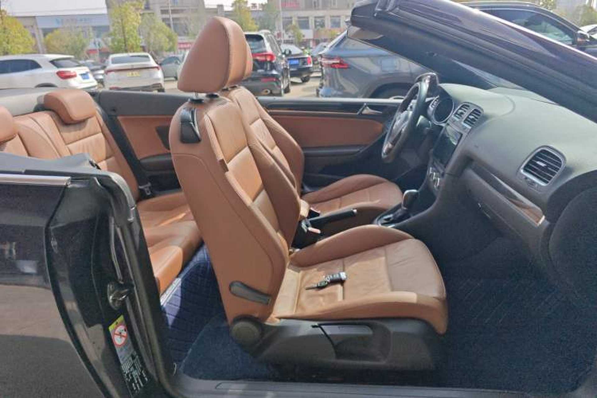 Used Volkswagen Golf 2012 1.4TSI Luxury Convertible Edition Right Front Seat