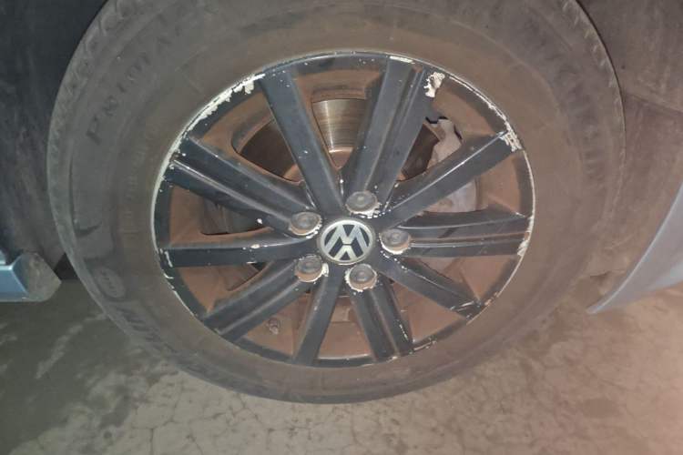 Used Volkswagen Golf 2012 1.4 TSI BlueMotion Edition Right Front Wheel Hub
