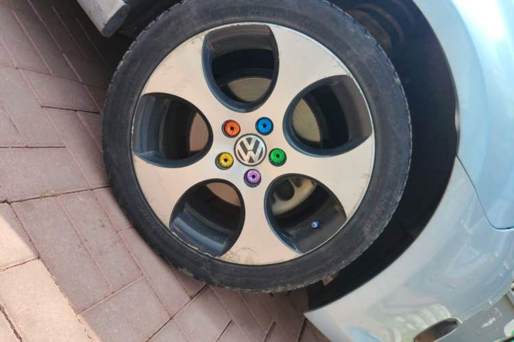 Used Volkswagen Golf 2012 1.4 TSI BlueMotion Edition Right Front Wheel Hub