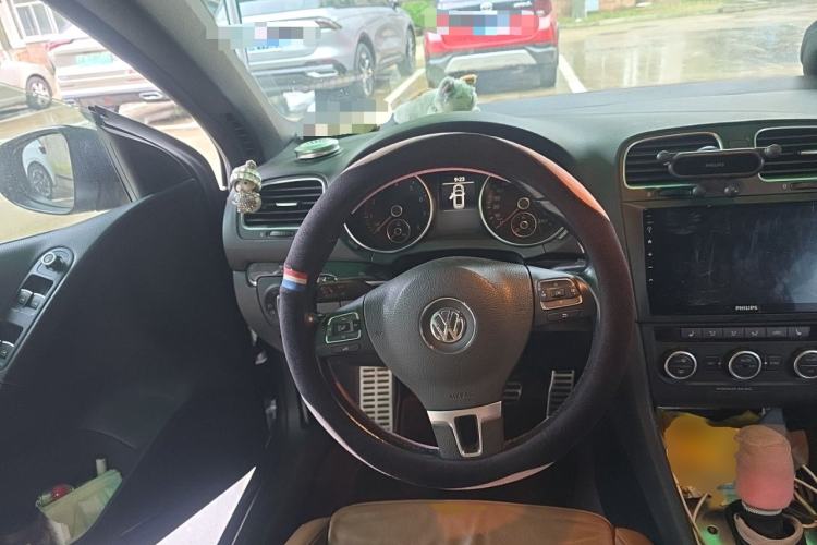 Used Volkswagen Golf 2012 1.4TSI Luxury Convertible Edition Steering Wheel