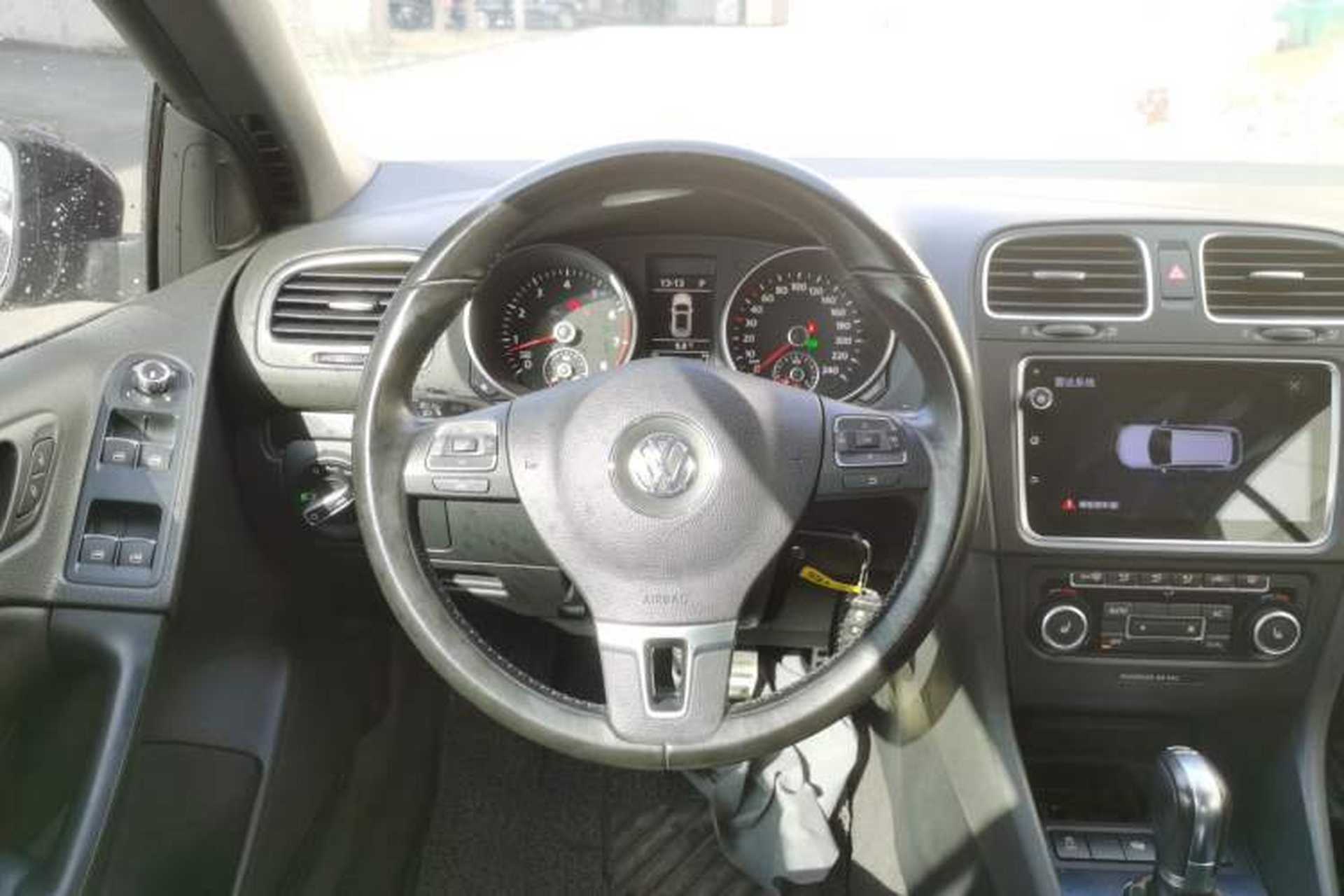 Used Volkswagen Golf 2012 1.4TSI Luxury Convertible Edition Steering Wheel