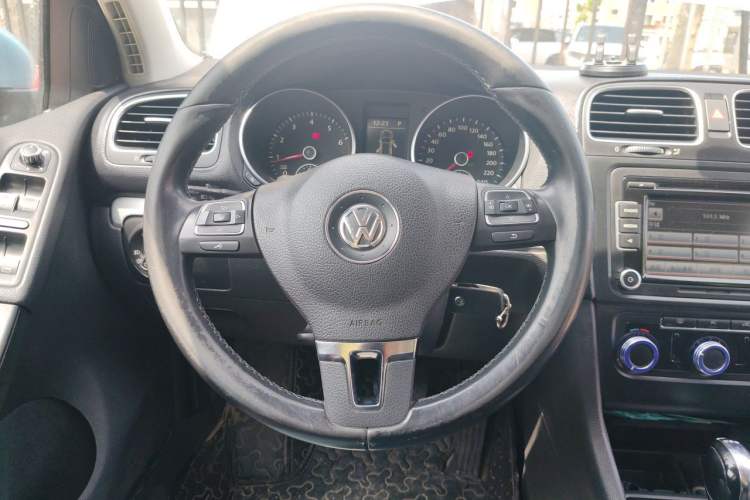 Used Volkswagen Golf 2012 1.4 TSI BlueMotion Edition Steering Wheel