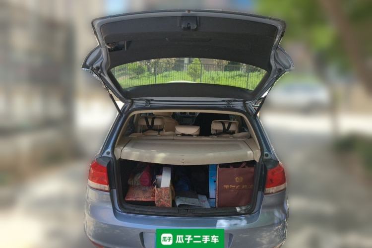 Used Volkswagen Golf 2012 1.6L Automatic Fashion Model Trunk