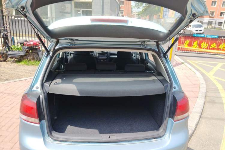 Used Volkswagen Golf 2012 1.4 TSI BlueMotion Edition Trunk