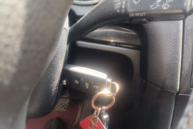 Used Volkswagen Golf 2012 1.4 TSI Automatic Comfort Edition Vehicle Key