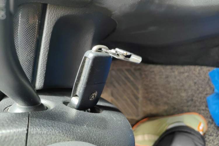 Used Volkswagen Golf 2012 1.6 Manual Comfort Edition Vehicle Key