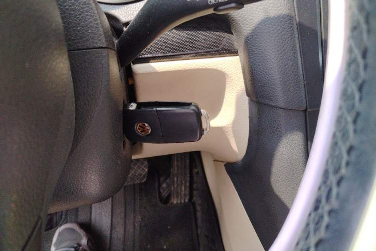 Used Volkswagen Golf 2012 1.6L Automatic Comfort Model Vehicle Key