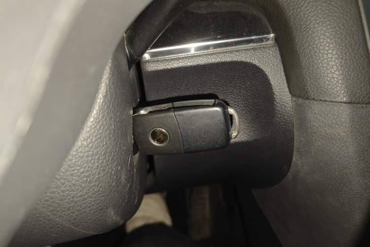 Used Volkswagen Golf 2012 1.4TSI Comfort Convertible Edition Vehicle Key