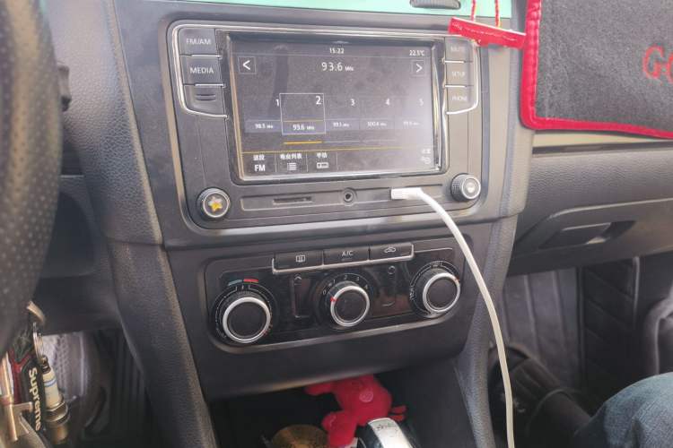 Used Volkswagen Golf 2012 1.4 TSI Automatic Comfort Edition Audio And AC Panel